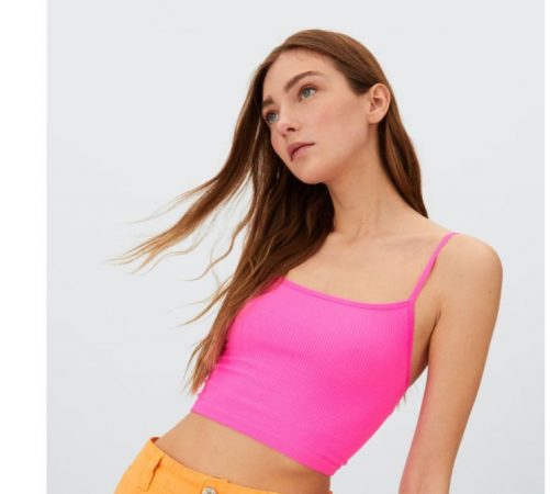 Stradivarius: esta es la camiseta preferida por todas para primavera 17 Merca2.es image 31 Merca2.es