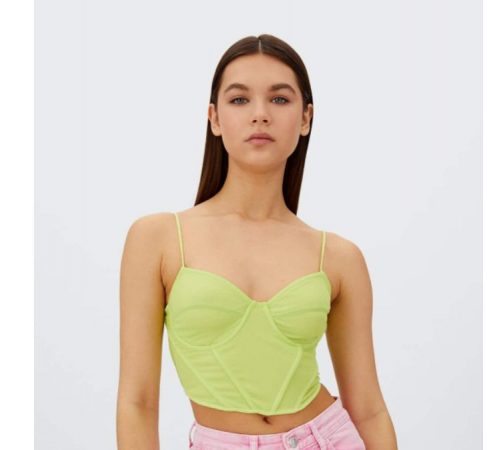 Stradivarius: esta es la camiseta preferida por todas para primavera 19 Merca2.es image 33 Merca2.es