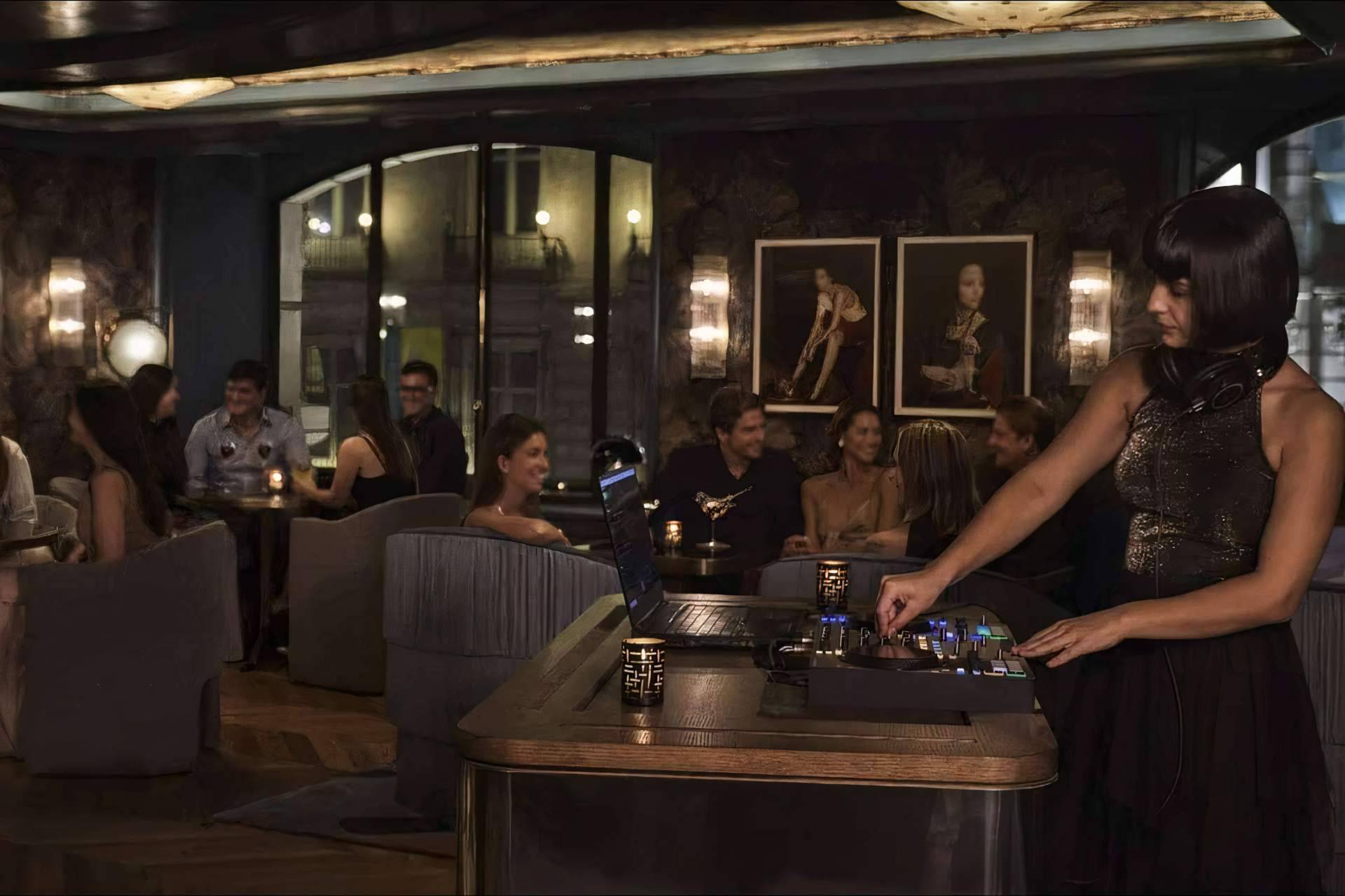 Contratar a un DJ para eventos es una tendencia en hoteles y restaurantes de lujo