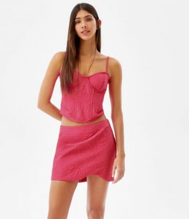 screenshot www.bershka.com 2022.04.19 19 42 40 Merca2.es