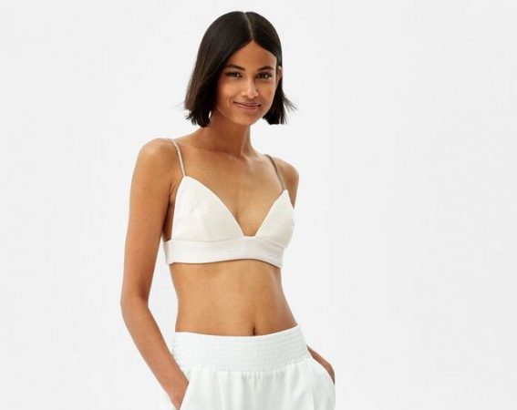 screenshot www.bershka.com 2022.04.19 19 43 46 Merca2.es