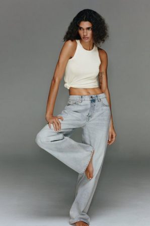 screenshot www.zara .com 2022.04.01 17 08 54 Merca2.es