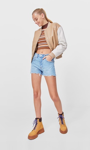 Short denim relaxed Stradivarius