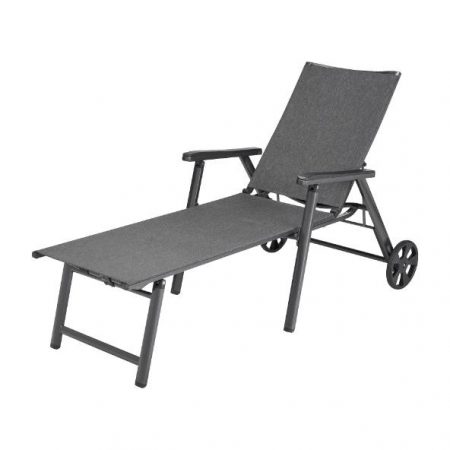 Aldi: chollos de bazar en oferta para disfrutar a lo grande de la primavera 62 Merca2.es tumbona aldi 5 Merca2.es