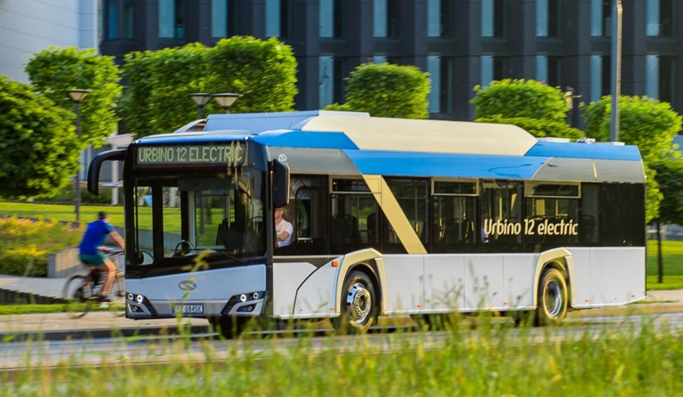 CAF manda en Barcelona con Solaris