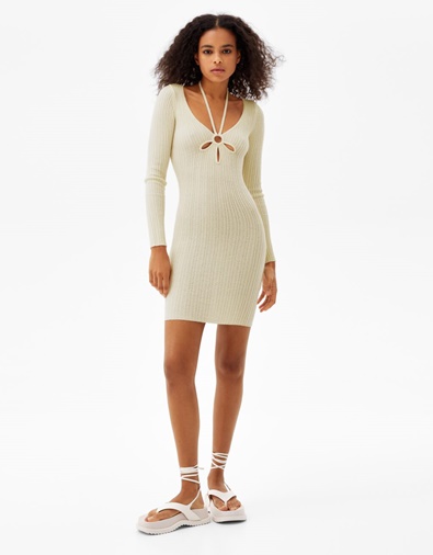 Vestido corto cut out Bershka