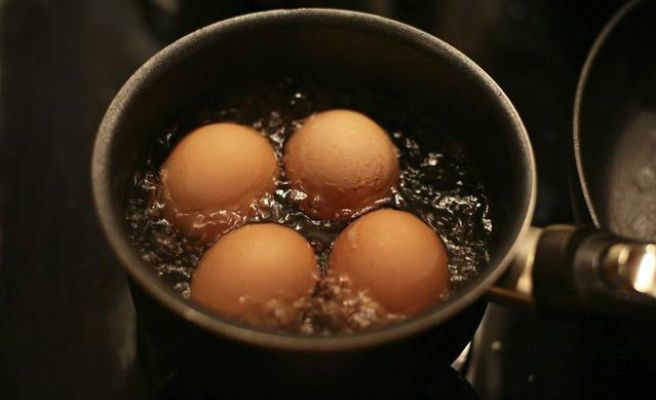 agua-huevos