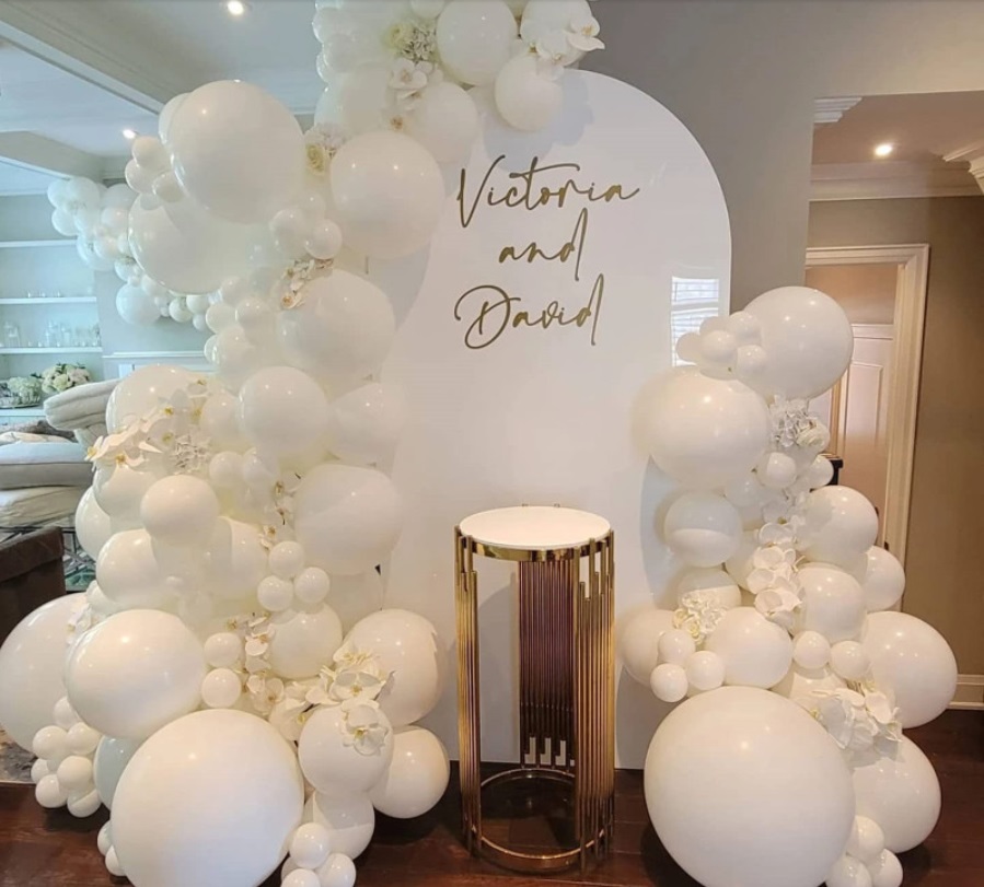 globos blancos
