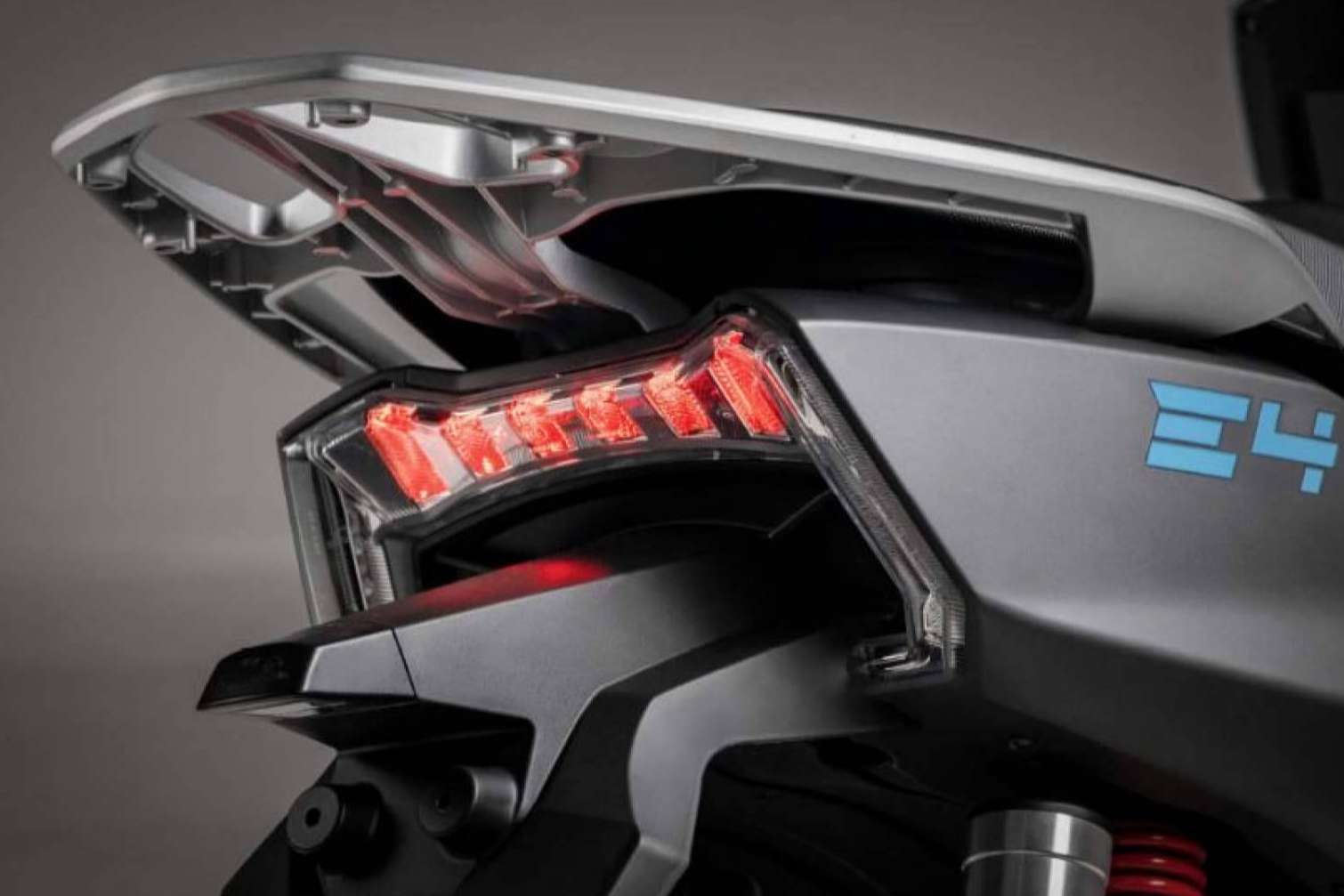 Por Lifan, ¿por qué desplazarse con una scooter Lifan E4?