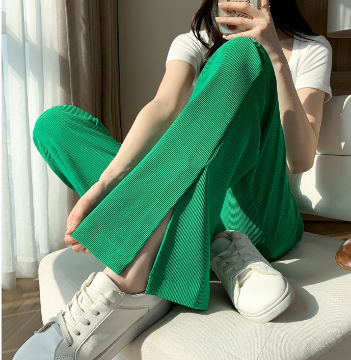 pantalón campana con abertura