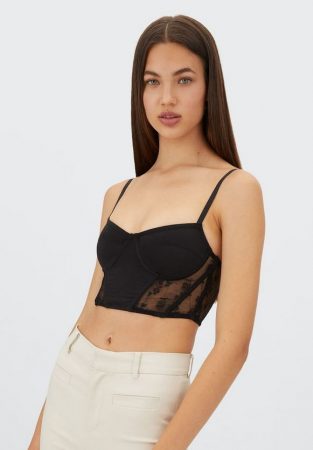 Los pendientes de Stradivarius por 7,99 euros que parecen de oro 37 Merca2.es screenshot www.stradivarius.com 2022.05.13 10 13 55 Merca2.es