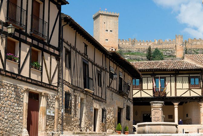 8 penaranda de duero burgos pueblos t Merca2.es