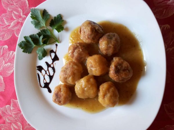 albondigas de pescado con salsa de cebolla 38321p47031 Merca2.es