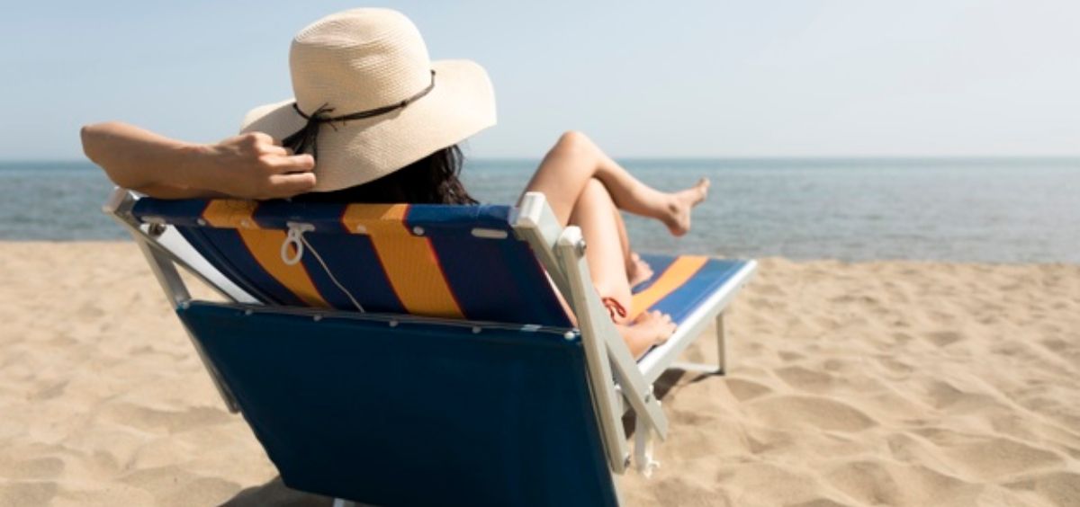 Crema solar: cuánto dura y qué pasa si te la echas caducada