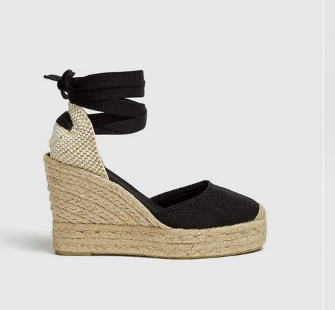 screenshot www.pullandbear.com 2022.06.18 14 51 47 Merca2.es