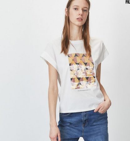 Estas camisetas en rebajas de Sfera te sirven para cualquier ocasión 6 Merca2.es screenshot www.sfera .com 2022.06.30 10 12 41 Merca2.es