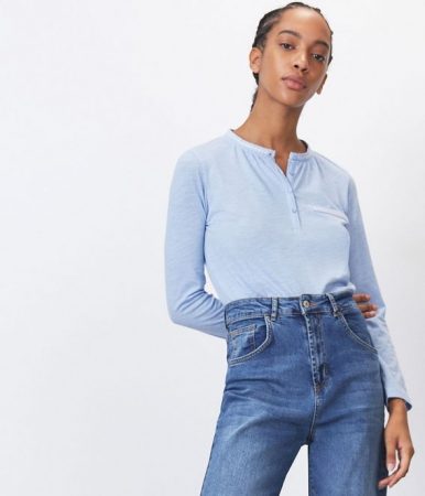 Estas camisetas en rebajas de Sfera te sirven para cualquier ocasión 10 Merca2.es screenshot www.sfera .com 2022.06.30 10 16 46 Merca2.es