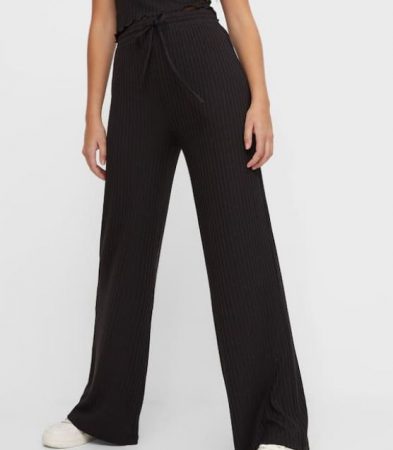 screenshot www.stradivarius.com 2022.06.28 18 25 37 Merca2.es