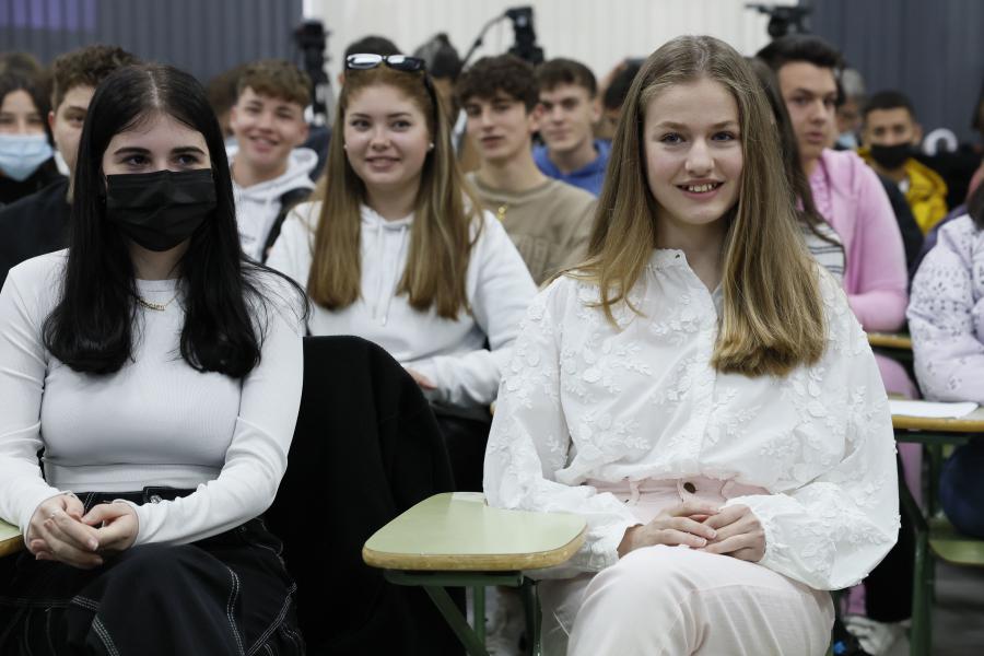 La princesa Leonor presenta ausencia de los caninos