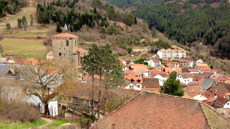 Pueblos bonitos de España donde no hace mucho calor