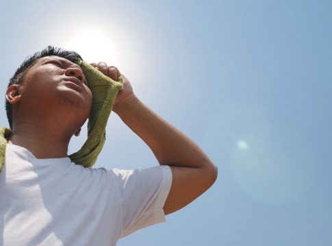 Golpe de calor: efectuar masajes bajará la temperatura corporal Golpe de calor: efectuar masajes bajará la temperatura corporal