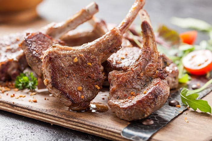Chuletas de cerdo: cómo empanarlas para que estén crujientes y sabrosas