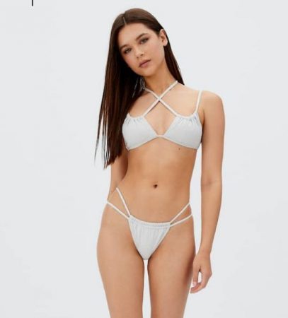 Estás a tiempo: bikinis de Stradivarius para darte un baño con estilo 35 Merca2.es screenshot www.stradivarius.com 2022.07.22 20 58 25 Merca2.es