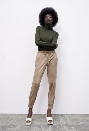 Las rebajas más bestias de Zara: todo esto con un 70% de descuento 24 Merca2.es screenshot www.zara .com 2022.07.18 19 34 01 Merca2.es