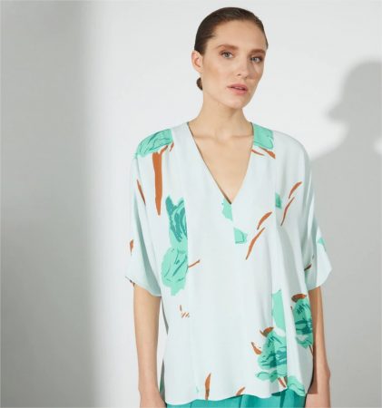 top cuello pico woman