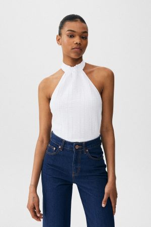 Top cuello halter textura de Pull&Bear