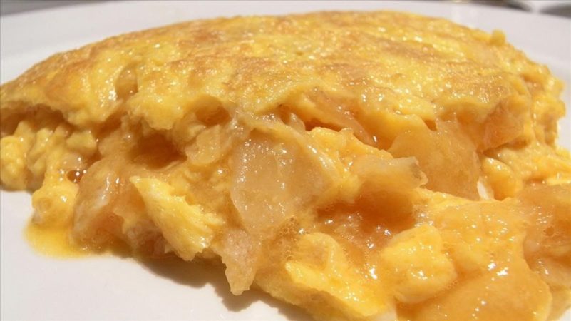 Así se hace la tortilla de patatas de Betanzos para que te quede genial 75 Merca2.es 2b93d6e1 cb99 44ea b841 92db72b97c66 alta libre aspect ratio default 0 Merca2.es