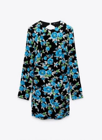 Zara tira la casa por la ventana: prendas de temporada a menos de 10€ 59 Merca2.es Captura de pantalla 2022 08 27 a las 9.07.00 Merca2.es