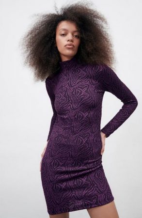 Zara tira la casa por la ventana: prendas de temporada a menos de 10€ 67 Merca2.es Zara