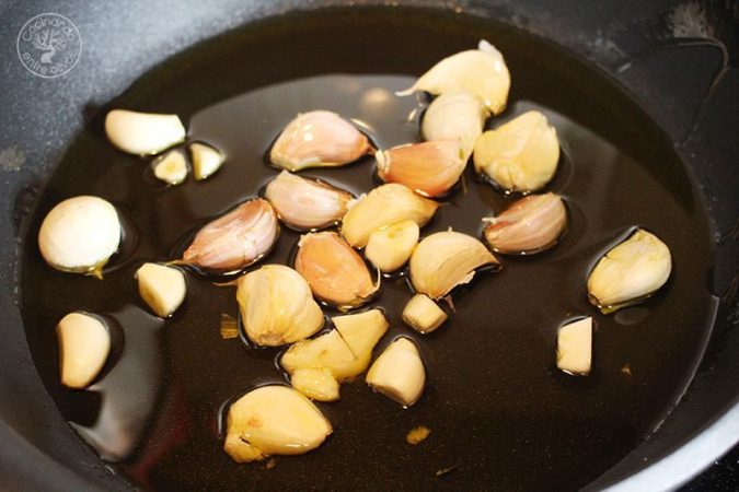 Conejo al ajillo receta www.cocinandoentreolivos.com 5 Merca2.es