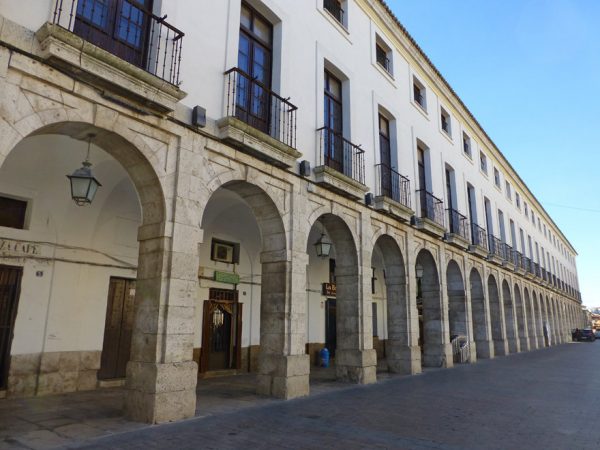 Edificio Buhardillas Yepes Merca2.es