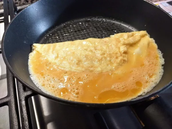 El truco para que la tortilla francesa nunca se pegue a la sarten Merca2.es