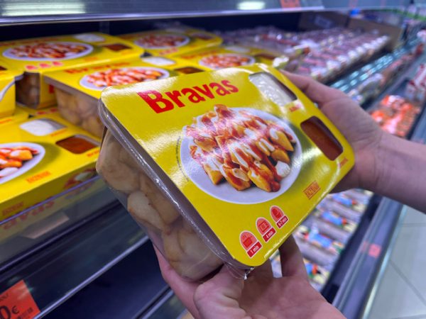 Mercadona cambia el envase de las tortillas de patatas y de las patatas bravas para favorecer su reciclado 1 Merca2.es Las Patatas Bravas de Hacendado en su nuevo envase Merca2.es