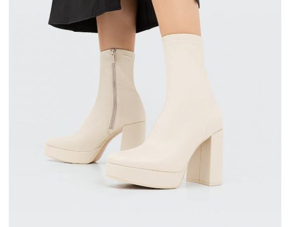 botas Stradivarius