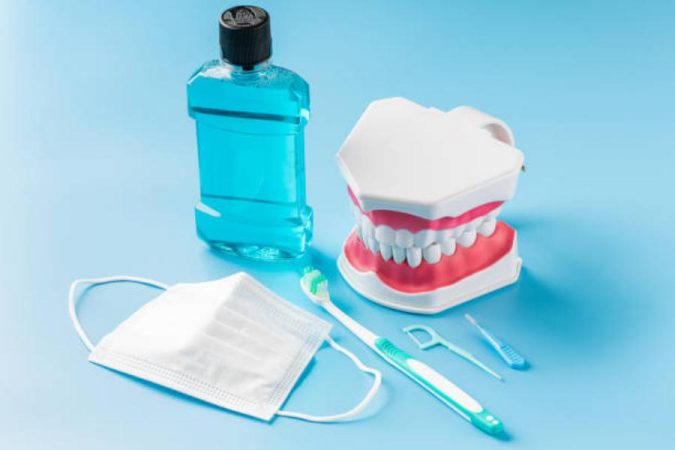 Pasta de dientes y colutorio para el mal aliento