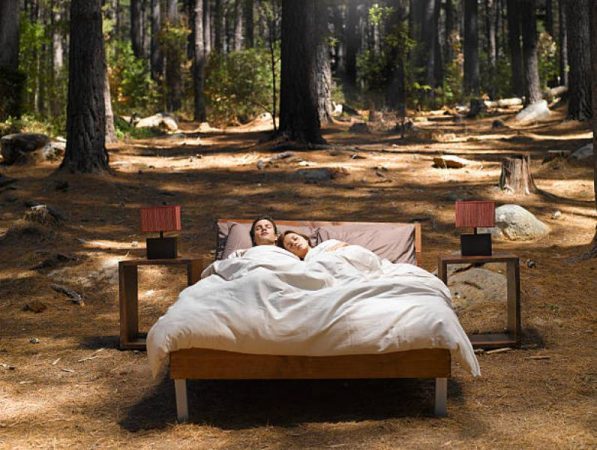 Beneficios de dormir al aire libre