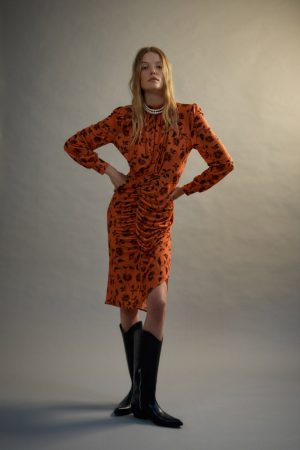 El vestido de Sfera que no te vas a querer quitar en todo el verano 24 Merca2.es sfera 10 Merca2.es