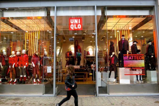 Zara, Uniqlo y La matriz de Uniqlo apuesta por tiendas en las estaciones de trenes y aeropuertos