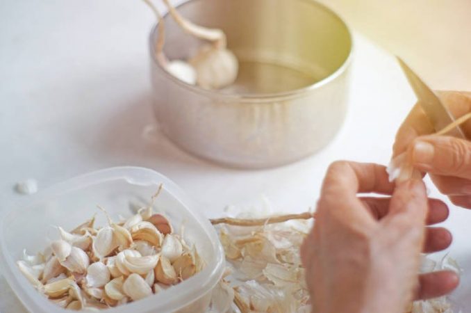 El secreto para pelar ajos con agua sin dejar nada de olor 24 Merca2.es 1561139607 archive shutterstock 603158717 rz750 Merca2.es