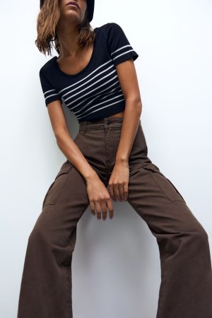 Novedades de Pull&Bear para el entretiempo: estas son las mejores 5 Merca2.es Pantalón cargo straight de Pull&Bear