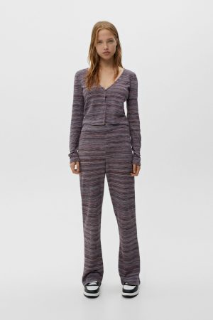 Novedades de Pull&Bear para el entretiempo: estas son las mejores 11 Merca2.es Pantalón punto space dye