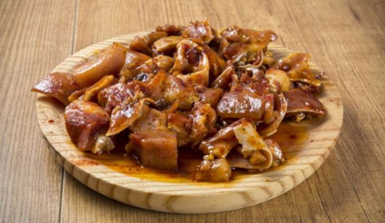 Oreja guisada: el ingrediente que hace más especial este plato 25 Merca2.es BB19nGJw Merca2.es