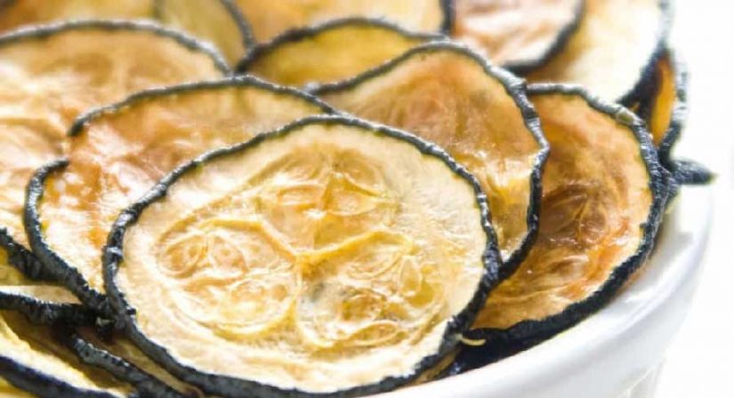 Chips crujientes de calabacin al horno Merca2.es