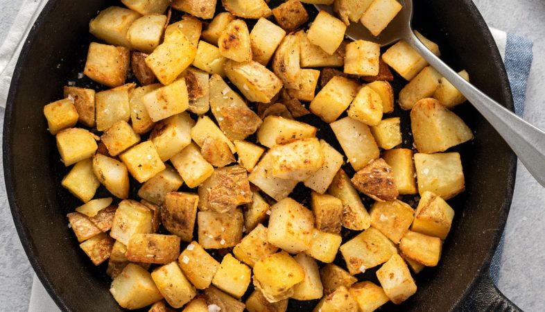 Atún con tomate: una receta sencillísima con la que te chuparás los dedos 