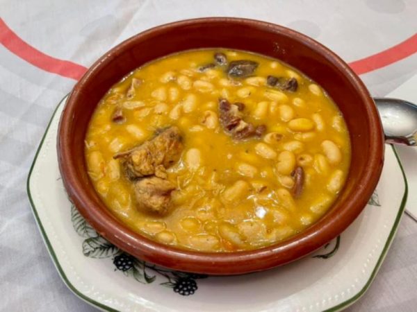 Alubias con perdiz: el plato manchego ideal para otoño