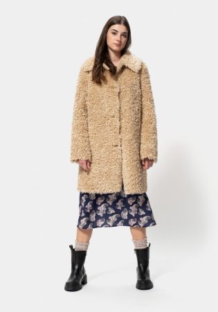 Carrefour rebaja a 11,99 euros la mejor parka para este otoño 48 Merca2.es carrefour 4 Merca2.es